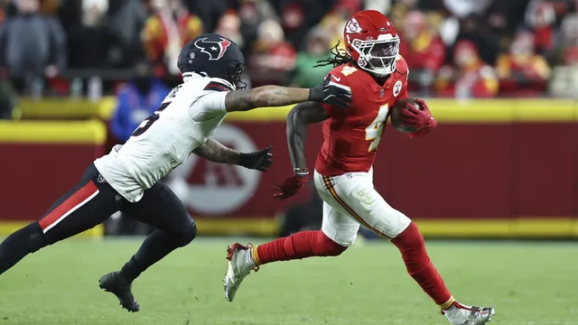 DK Metcalf hospitalized after hard hit during Ravens game