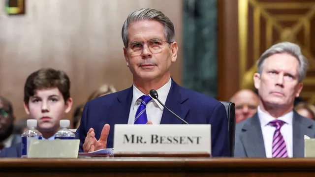Man attempts to kill Treasury Secretary Scott Bessent with Molotov cocktails