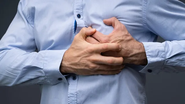 Men face rising heart disease risk years earlier than women