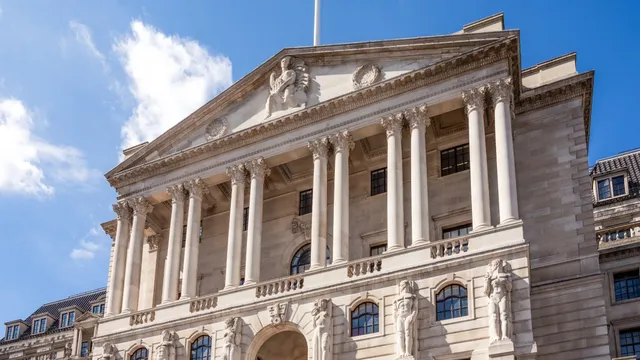 Bank of England delays bond auction amid market turmoil