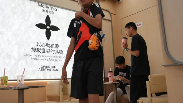 Chinese tea shop loses $1.5 million to Louis Vuitton over logo dispute