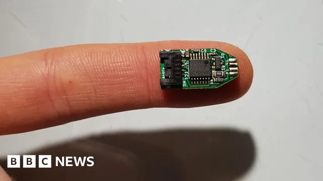 University of Surrey creates innovative sensor to enhance aircraft safety