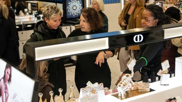 Shoppers shy away from perfume salespeople at Macy's