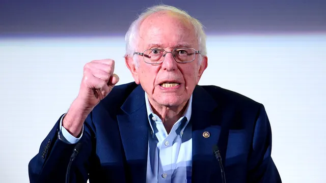 Bernie Sanders urges the U.S. to avoid war with Iran