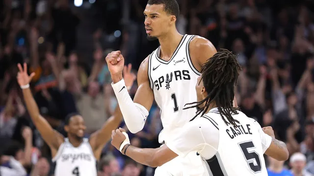 Victor Wembanyama shines as Spurs level series against Thunder