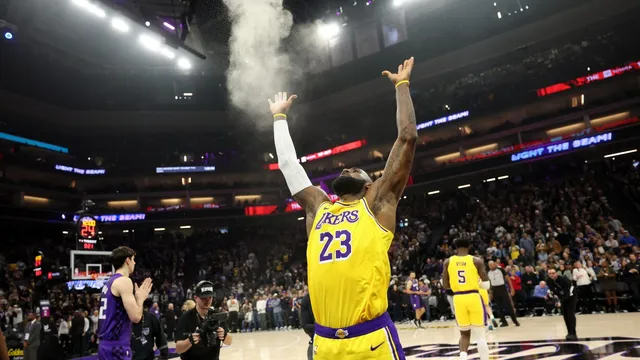 LeBron James ends historic All-Star starter streak
