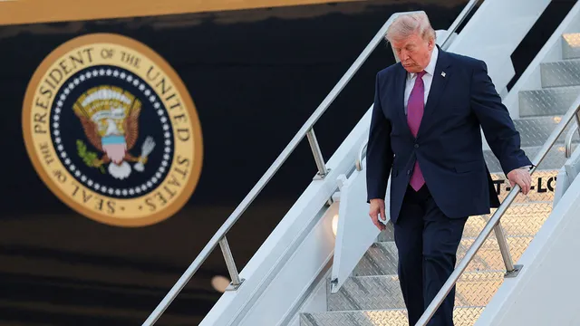Trump reinstates naval blockade on Iran in the Strait of Hormuz