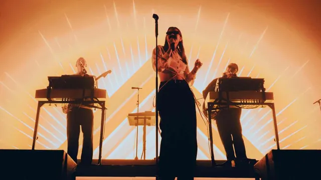 Jungle brings dance-pop vibes to Cardiff at Utilita Arena