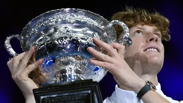 Heckler targets Alexander Zverev's past during Australian Open defeat