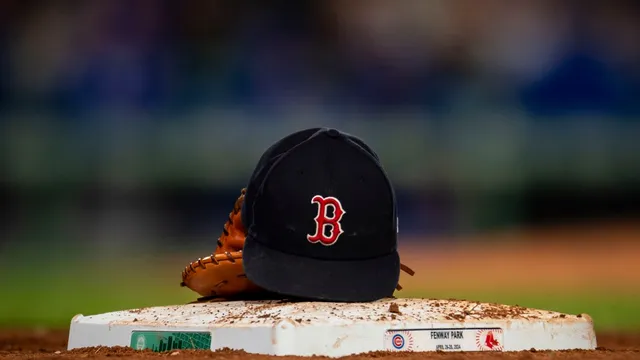 Former Red Sox catcher Dave Schmidt dies at 69