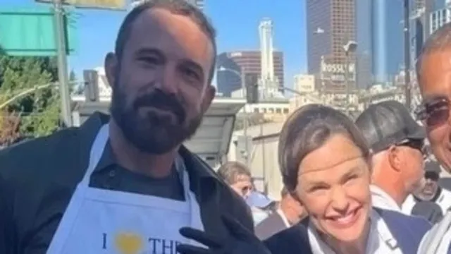 Ben Affleck finds happiness celebrating Thanksgiving with Jennifer Garner