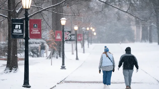Death toll rises as winter storm cripples southern US