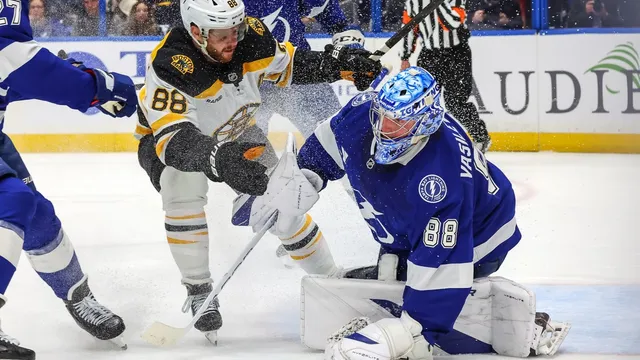 Tampa Bay Lightning seek to extend their victory streak at home