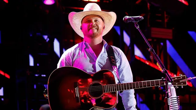 Cody Johnson halts concert over violent crowd fight