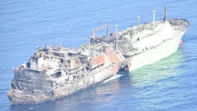 Gas tanker Arctic Metagaz threatens ecological disaster in Mediterranean