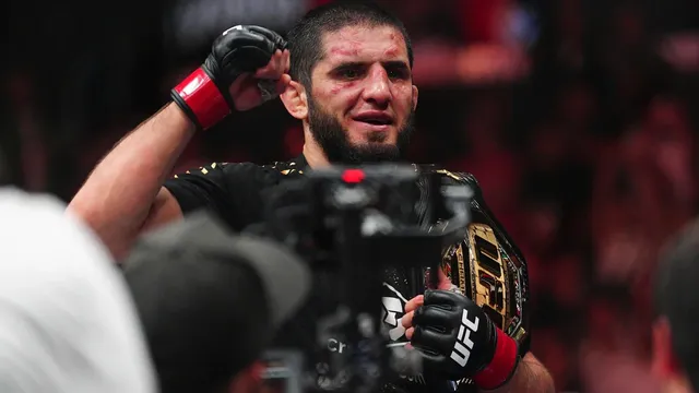 Makhachev sets UFC record with 17th straight win over Garry