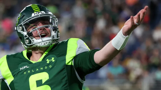 Paxton Lynch faces career setback after tearing ACL in arena football