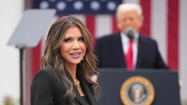 Kristi Noem's purse containing $3,000 stolen in D.C. restaurant