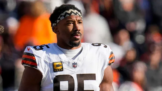 Myles Garrett skips Browns' offseason program amid contract concerns