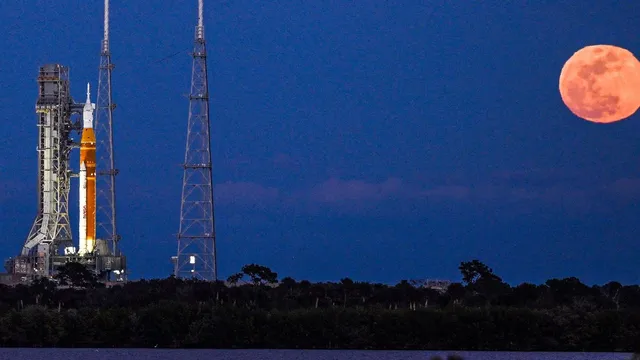 Nasa sets March 6 for historic Moon return