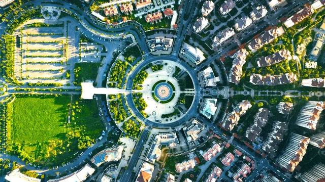 Real estate startup disrupts market, raising concerns for big players