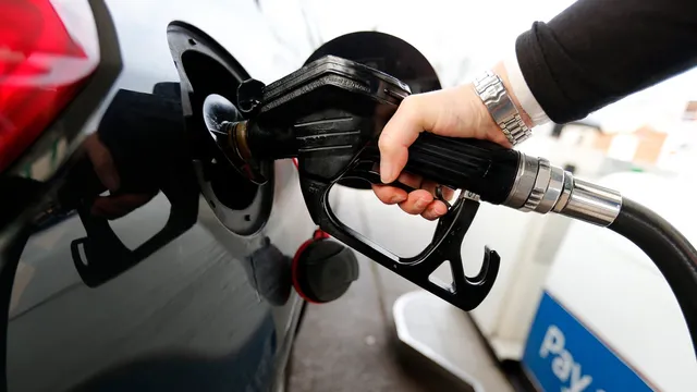 Slovakia plans to increase diesel prices for foreigners amid fuel tourism crisis