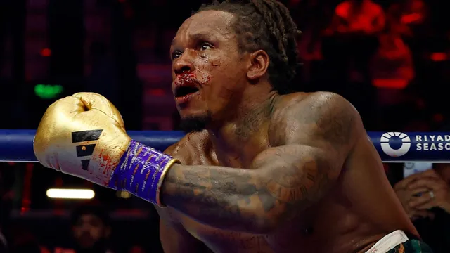 David Benavidez dominates Anthony Yarde to retain WBC title
