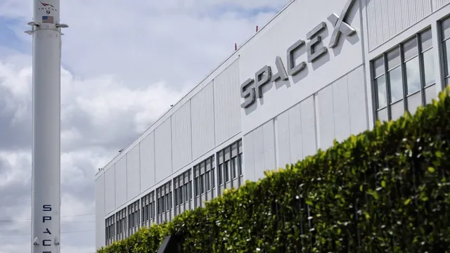 Tom Mueller claims SpaceX's IPO validates the space sector