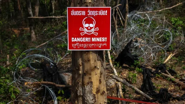 Landmine explosion injures Thai soldiers amid fragile ceasefire