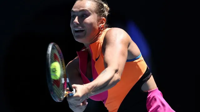 Aryna Sabalenka survives tough challenge to advance in Australian Open