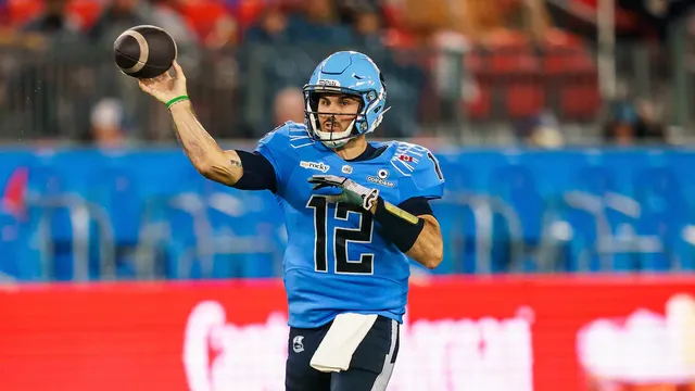 Chad Kelly of Toronto Argonauts suffers lower-body injury before season finale