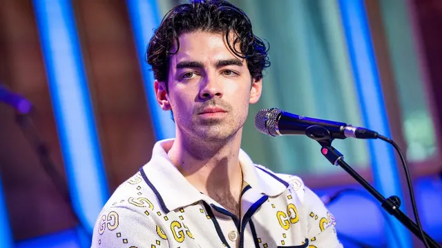 Joe Jonas makes stunning return to top 10 after over a decade