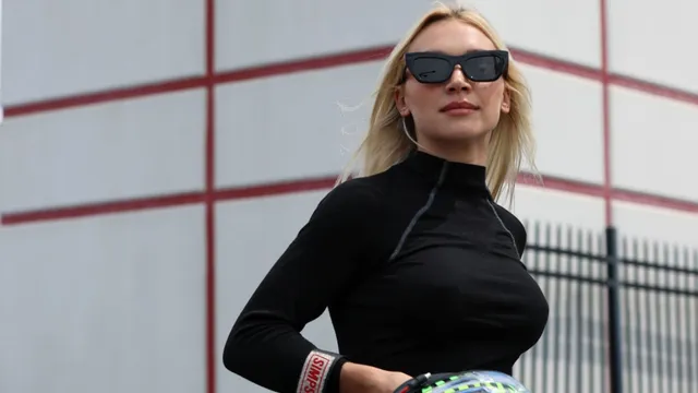 Alex Honnold defies gravity in daring Taipei 101 climb without ropes