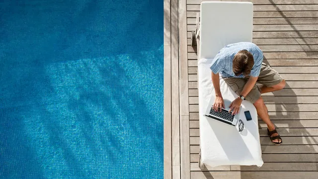 Rise of 'Working from Holiday' Among High Earners