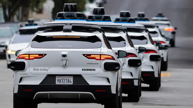 NHTSA demands urgent solutions from robotaxi companies over emergency response issues