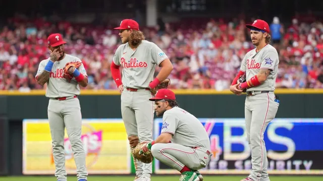 Reds dominate Phillies with five home runs in a single game