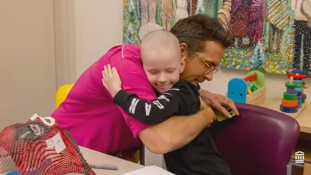 Ryan Reynolds visits young cancer patient at Boston hospital