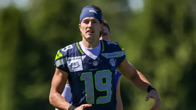 Jake Bobo suffers serious knee injury during Seahawks practice
