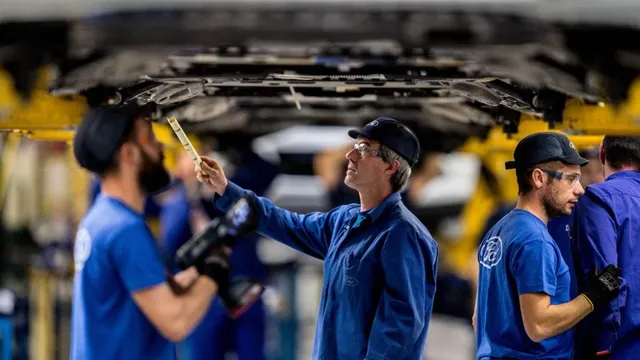 Ford struggles to find skilled mechanics despite high salaries
