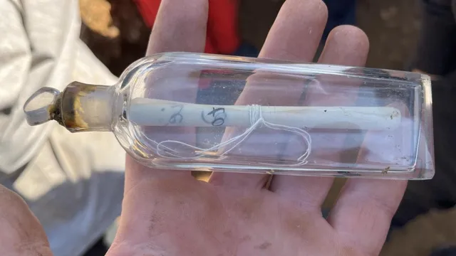 Archaeologists Discover 200-Year-Old Message in Bottle in France