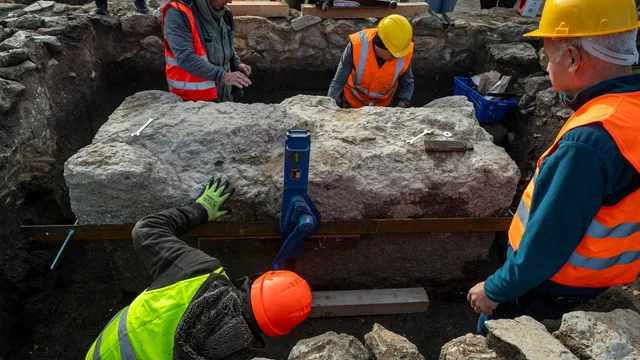 Ancient Roman sarcophagus unearthed in Budapest