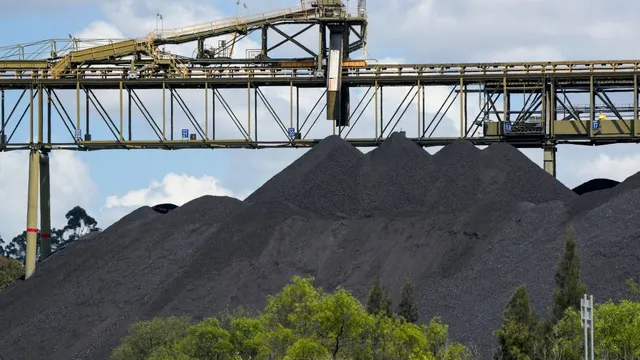 Albanese government fails to keep climate promises on emissions