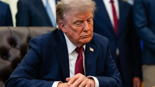 Trump Trade index plummets as investors flee amid economic turmoil