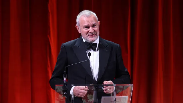 Maxx Crosby remains silent about his future with the Raiders