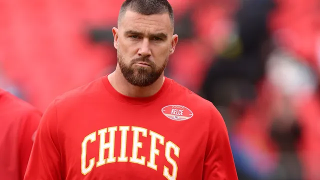 Travis Kelce's touchdown erased by controversial facemask call