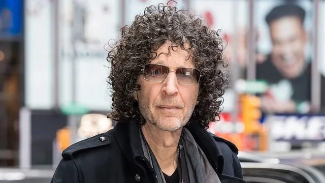 Howard Stern requires front row seats to attend Knicks games