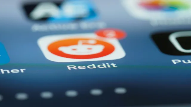 Reddit experiences major outage as thousands report issues