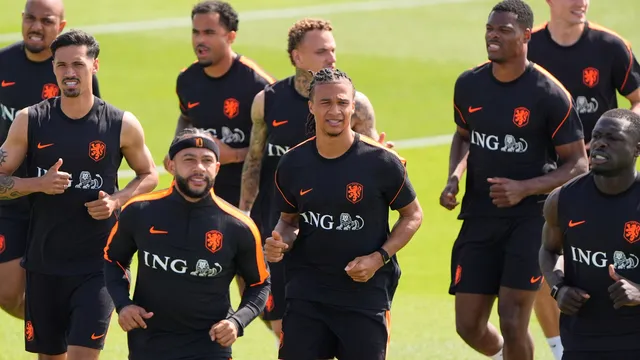 Japan stuns Netherlands with late equalizer in World Cup clash