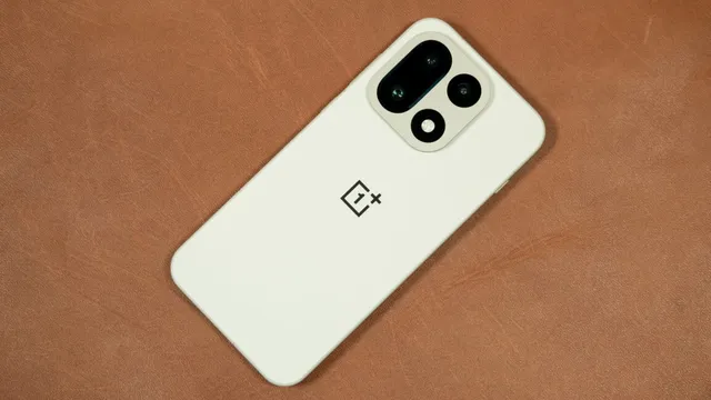 OnePlus reveals its powerful 7,300 mAh battery in new smartphone