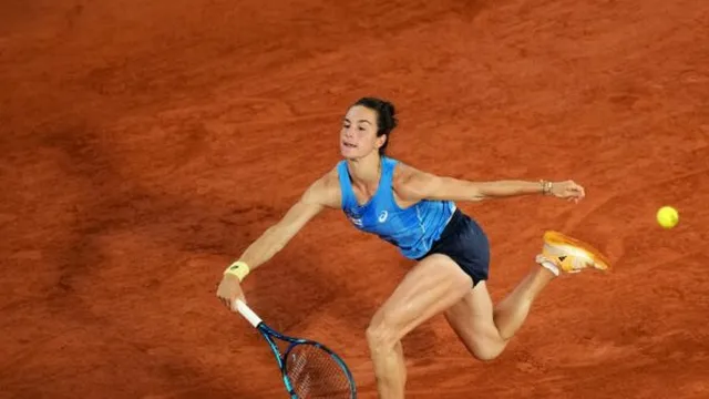 Coco Gauff triumphs over Lois Boisson to reach French Open final